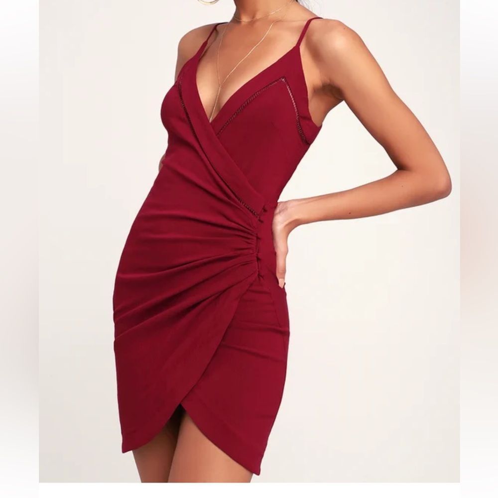 Free People Dylan V-neck Wine red Wrap Mini dress. Sz M minimalist